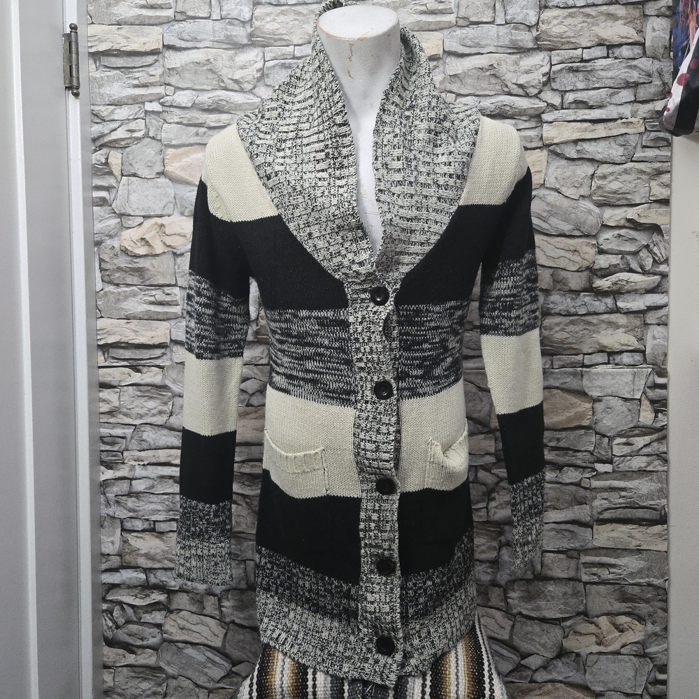 Red Ape Women's Black and Cream Striped Sweater